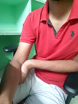 Snapshot of Smartboi007 chatting on October 6, 9:29 am Smartboi007 online show from October 6, 9:29 am