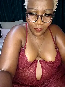 dirasweetlipsxx online show from March 9, 6:45 pm