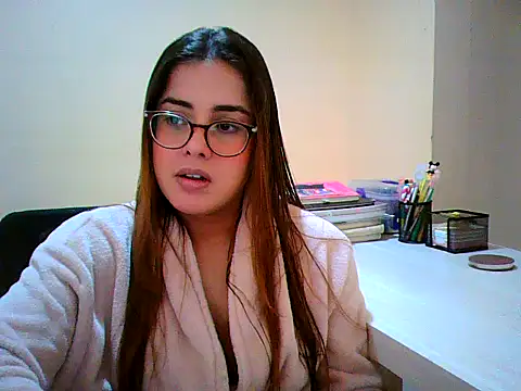 Snapshot of maliamiller chatting on September 26, 10:36 pm maliamiller online show from September 26, 10:36 pm