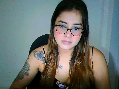 maliamiller online show from April 21, 7:47 am