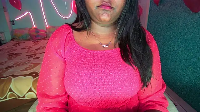 Snapshot of expression_queen chatting on February 19, 9:47 pm expression queen online show from February 19, 9:47 pm