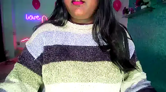 Snapshot of expression_queen chatting on February 23, 6:56 pm expression queen online show from February 23, 6:56 pm