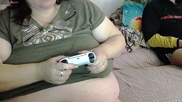 Snapshot of lisa_Black00 chatting on October 3, 6:21 am lisa Black00 online show from October 3, 6:21 am