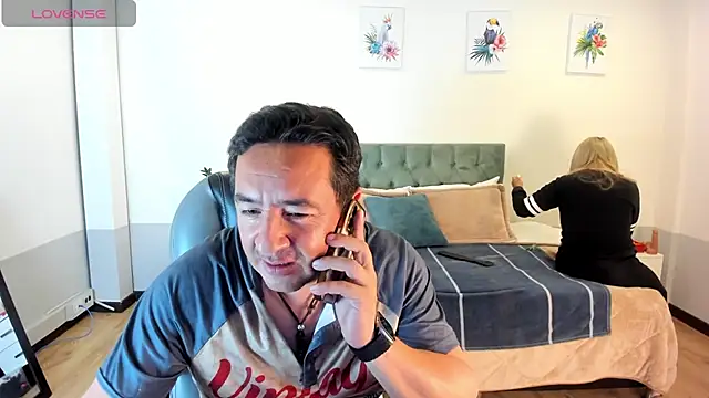 Snapshot of Sam_and_molly_ chatting on February 2, 7:25 pm Sam and molly online show from February 2, 7:25 pm