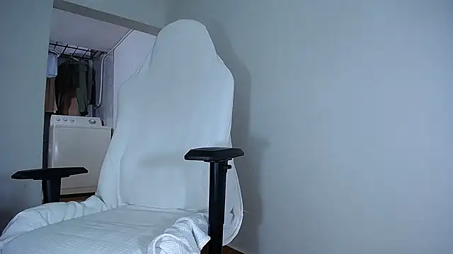 Snapshot of diamond_black00 chatting on February 28, 7:46 pm diamond black00 online show from February 28, 7:46 pm