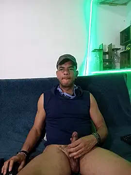 latinmartin73 online show from March 2, 2:41 am