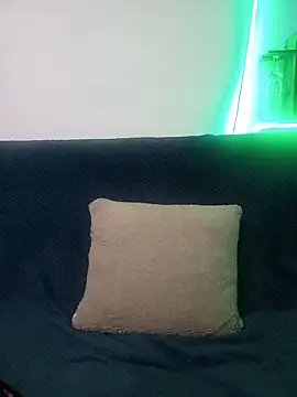 latinmartin73 online show from March 2, 1:49 pm