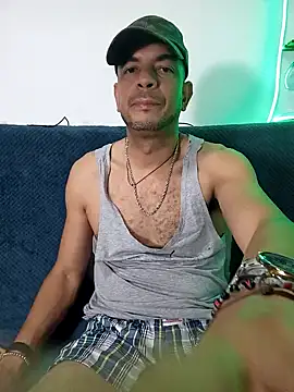 latinmartin73 online show from March 10, 1:34 am
