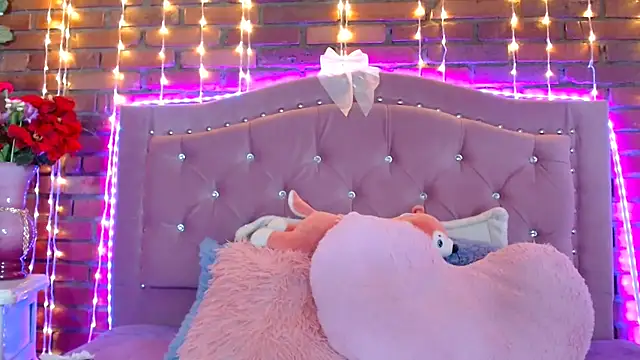 dulcevegga online show from January 31, 6:24 am