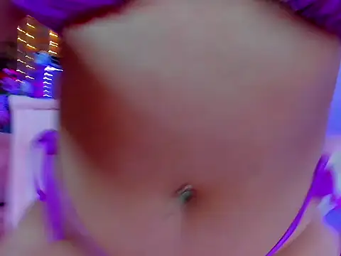 dulcevegga online show from October 31, 7:20 am