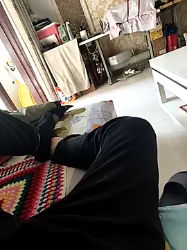 huzi518 online show from February 25, 5:41 am