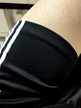 huzi518 online show from October 8, 5:05 am