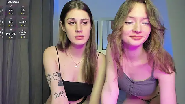 Snapshot of charmerss chatting on October 22, 6:29 pm charmerss online show from October 22, 6:29 pm