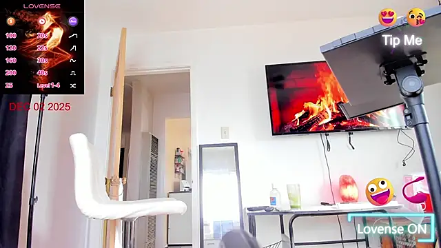 mistressnatty online show from December 2, 6:14 pm