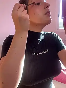 Snapshot of tatianaAlvarez1 chatting on January 13, 10:25 am tatianaAlvarez1 online show from January 13, 10:25 am