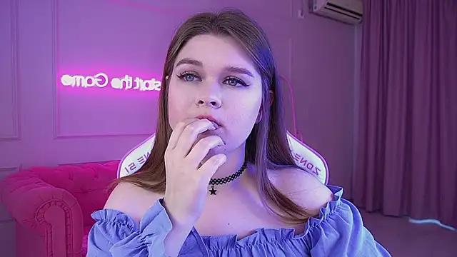 CrystalLyons online show from March 15, 12:34 pm