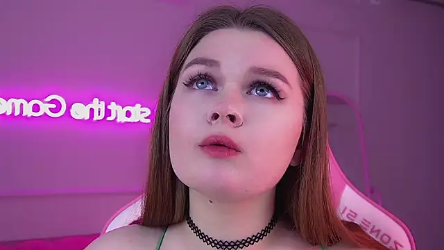 CrystalLyons online show from March 15, 3:48 pm