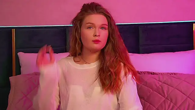 CrystalLyons online show from September 8, 6:07 pm