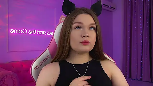 CrystalLyons online show from March 2, 6:26 pm