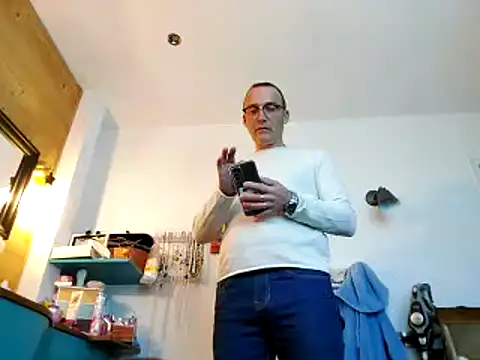 Snapshot of Manou1971 chatting on January 27, 11:11 am Manou1971 online show from January 27, 11:11 am