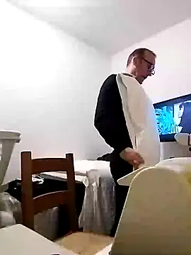 Snapshot of Manou1971 chatting on February 3, 3:49 pm Manou1971 online show from February 3, 3:49 pm