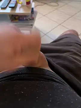 Snapshot of mj23641 chatting on October 20, 7:53 am mj23641 online show from October 20, 7:53 am