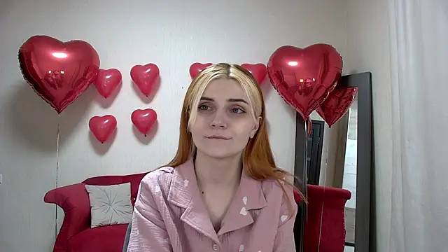 KellyStone online show from February 10, 3:10 pm