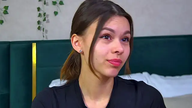 PollyLanders online show from February 20, 6:50 am