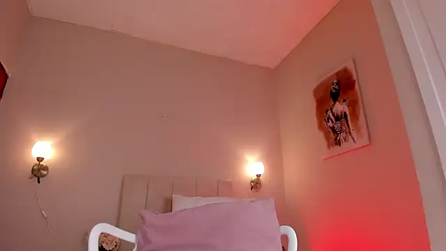 dani skinny  online show from March 7, 2:45 pm