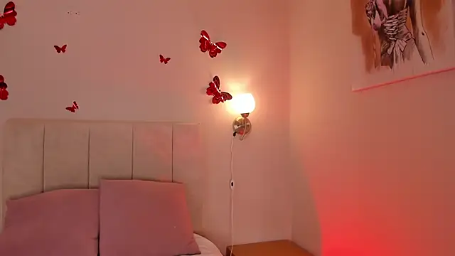 dani skinny  online show from March 21, 6:07 pm