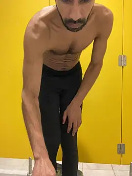 Snapshot of Lucascacaca chatting on December 14, 6:20 pm Lucascacaca online show from December 14, 6:20 pm