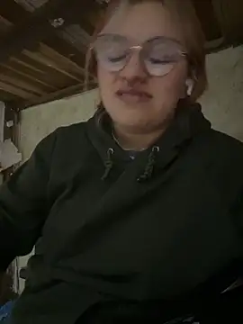 SophiaWeestt99 online show from November 22, 4:22 am