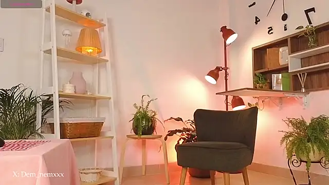 Tommyfoxboy online show from April 18, 1:26 pm