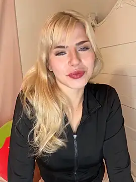 SirenitySirenxx online show from December 11, 9:23 pm