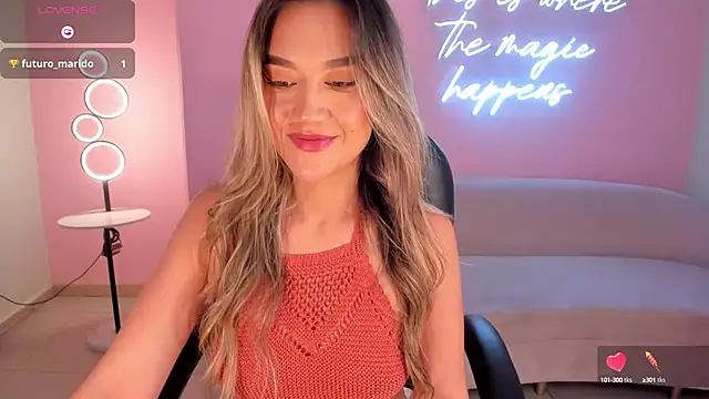 RebeccaHudson online show from March 12, 5:57 am