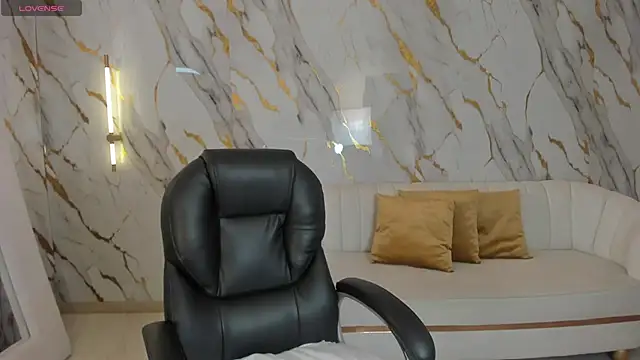 RebeccaHudson online show from September 18, 7:16 pm