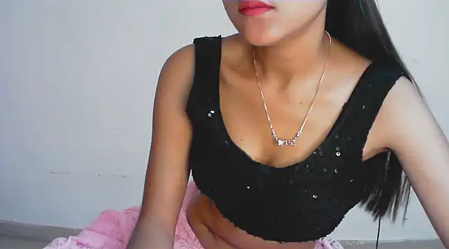 collage hoty online show from February 24, 7:52 pm