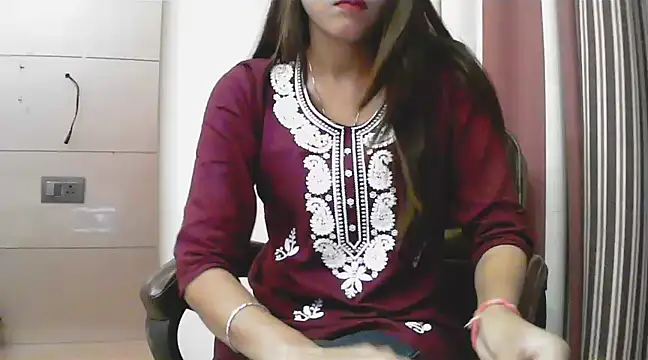 collage hoty online show from March 19, 5:28 pm