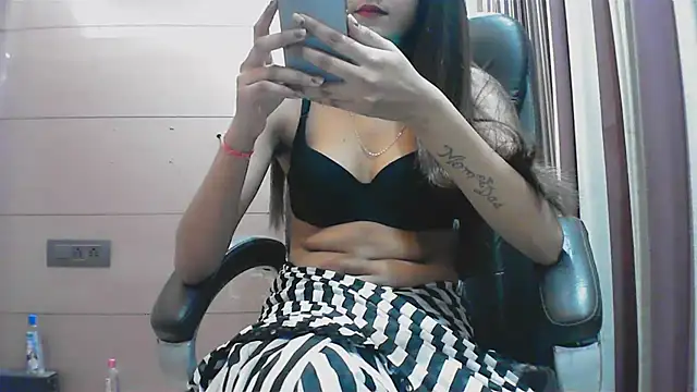 collage hoty online show from October 16, 4:41 pm