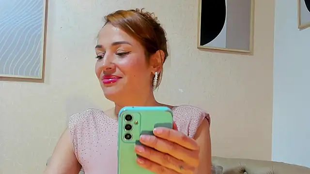 camilawm19 online show from March 15, 2:35 am