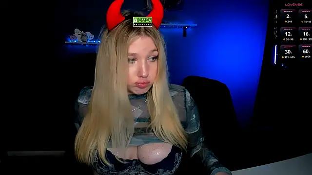 nikole kitt online show from February 1, 2:05 am