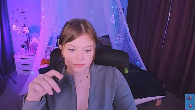 nikole kitt online show from January 15, 8:23 pm