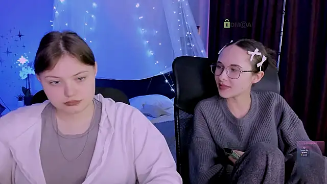 nikole kitt online show from March 11, 8:04 pm