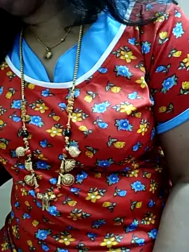 Snapshot of gaurika18 chatting on February 13, 11:47 pm gaurika18 online show from February 13, 11:47 pm