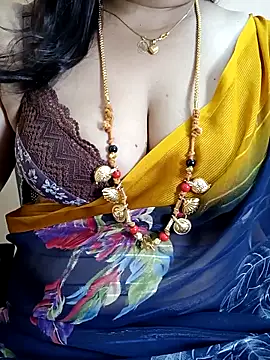 Snapshot of gaurika18 chatting on February 15, 4:47 am gaurika18 online show from February 15, 4:47 am