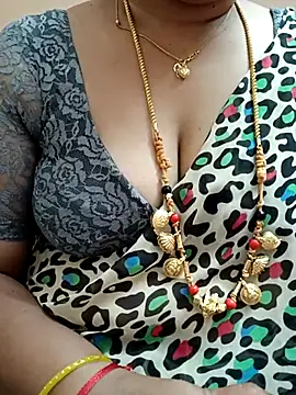 Snapshot of gaurika18 chatting on February 15, 12:43 pm gaurika18 online show from February 15, 12:43 pm
