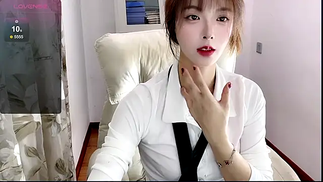 Snapshot of NINIbaby-99 chatting on January 13, 5:44 pm NINIbaby-99 online show from January 13, 5:44 pm