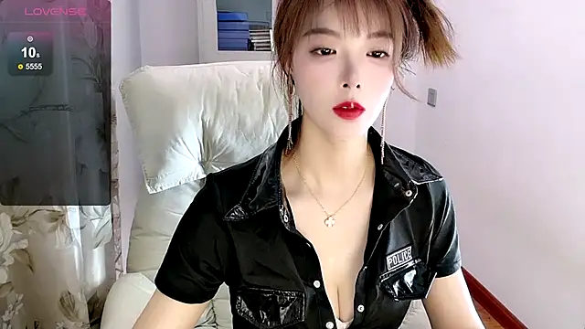 Snapshot of NINIbaby-99 chatting on March 15, 5:04 pm NINIbaby-99 online show from March 15, 5:04 pm