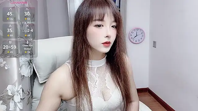 Snapshot of NINIbaby-99 chatting on October 27, 3:38 pm NINIbaby-99 online show from October 27, 3:38 pm