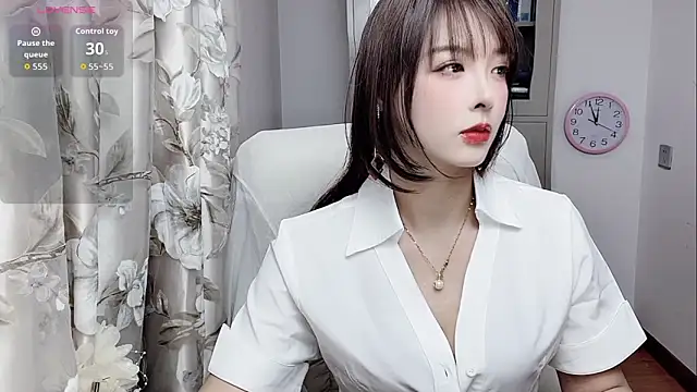 Snapshot of NINIbaby-99 chatting on November 13, 3:55 pm NINIbaby-99 online show from November 13, 3:55 pm